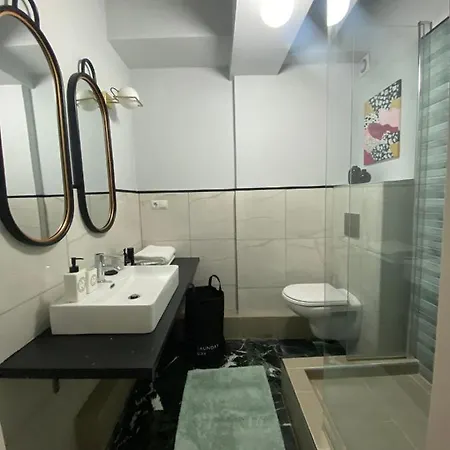 Apartment 5