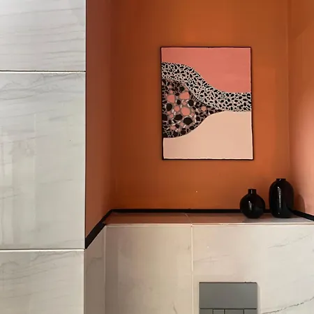 Apartment 5 *