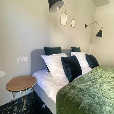 5 Apartment
